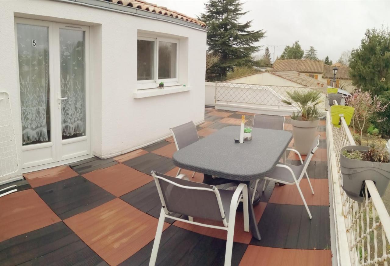 Residence Les Plus Pres Jonzac Exterior foto